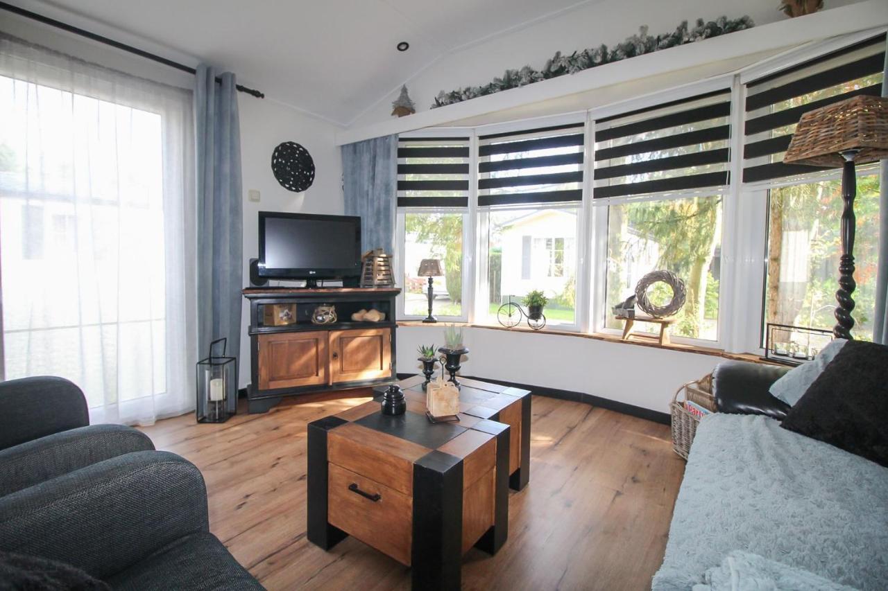 Sfeervol Chalet Op De Veluwe Пюттен Экстерьер фото