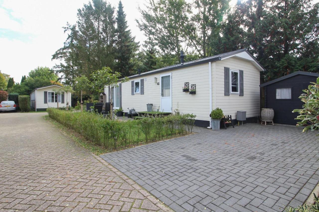 Sfeervol Chalet Op De Veluwe Пюттен Экстерьер фото
