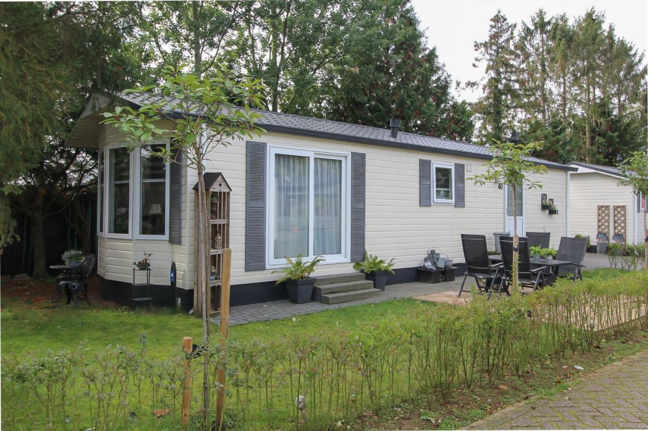 Sfeervol Chalet Op De Veluwe Пюттен Экстерьер фото